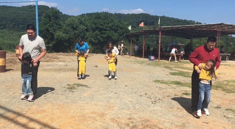 遠(yuǎn)恒佳花園幼兒園中二班社會實踐活動——深圳市老虎溝生態(tài)農(nóng)場一日游